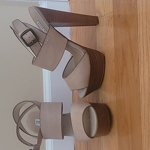 Steve Maddon "DEZZZY" Platform Sandals